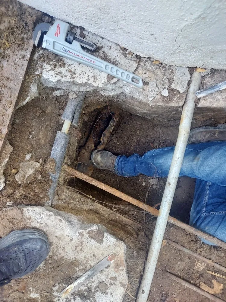 Slide of Han Kook Plumbing