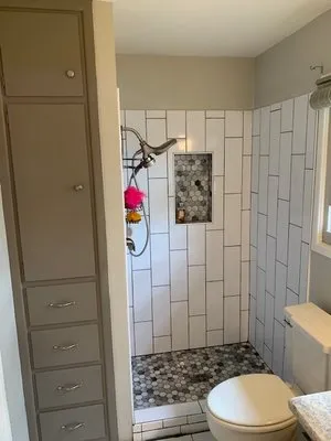 Handiricks Plumbing And Handyman Service Logo