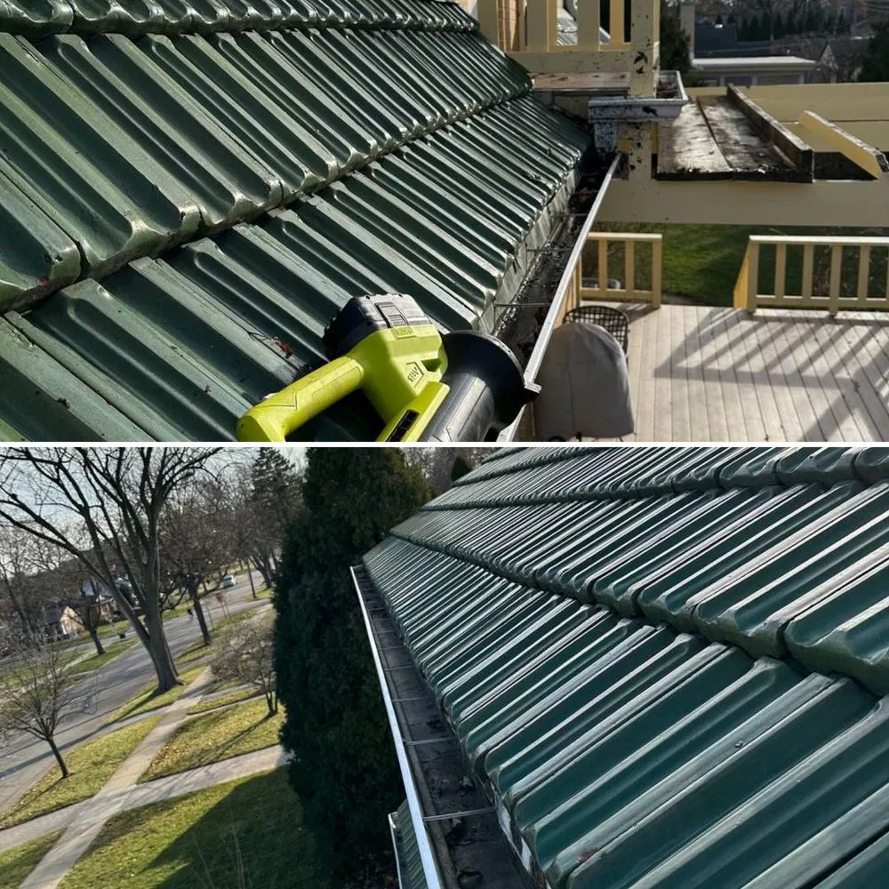 Slide of Handy Bandi