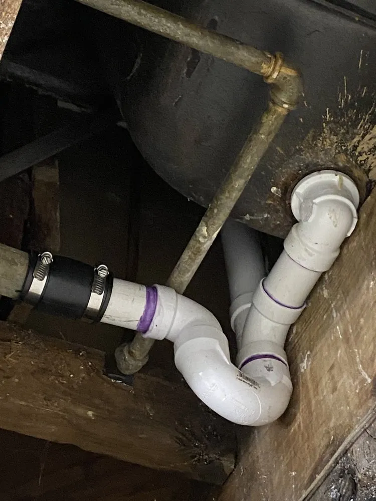 Reliable emergency plumbing for homes in Chesterfield, VA by Handy Home Helpers