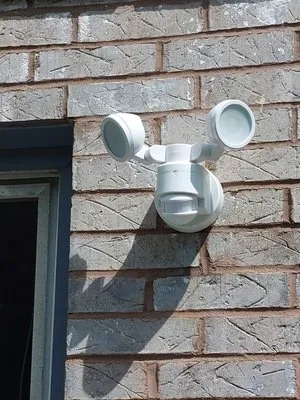 Handy House Pros Logo