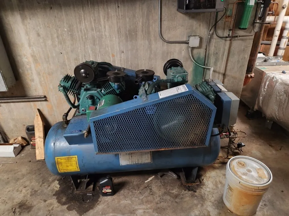 Slide of Handy Joes of Mobile