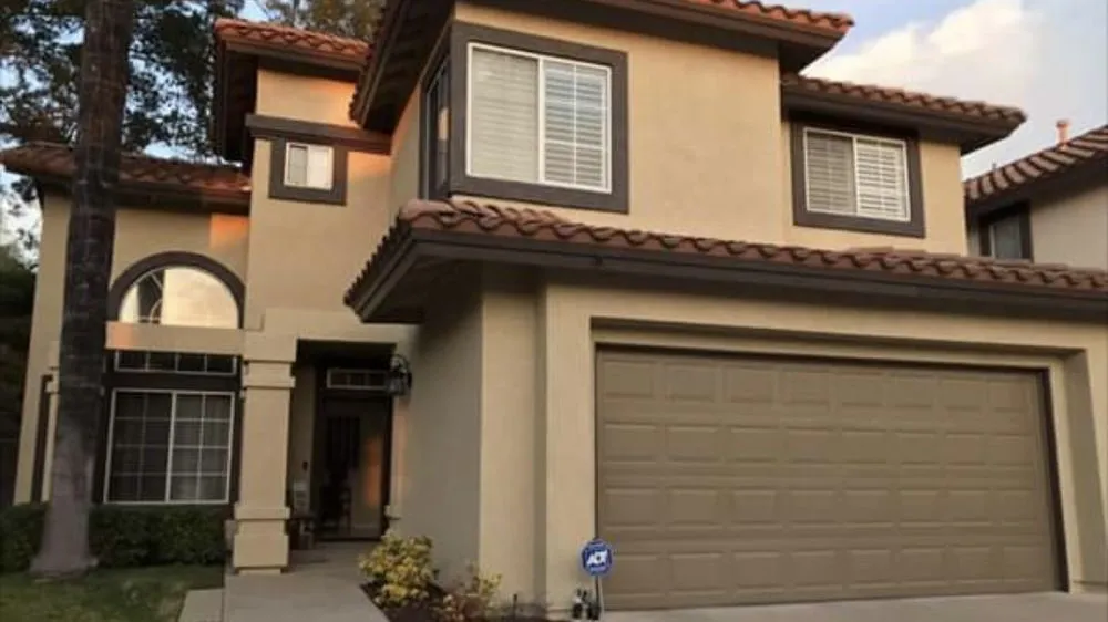 Slide of Handy Manny Services