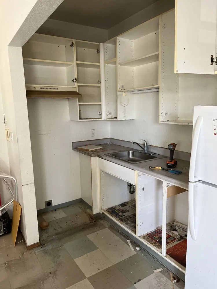 Slide of Handy Masters