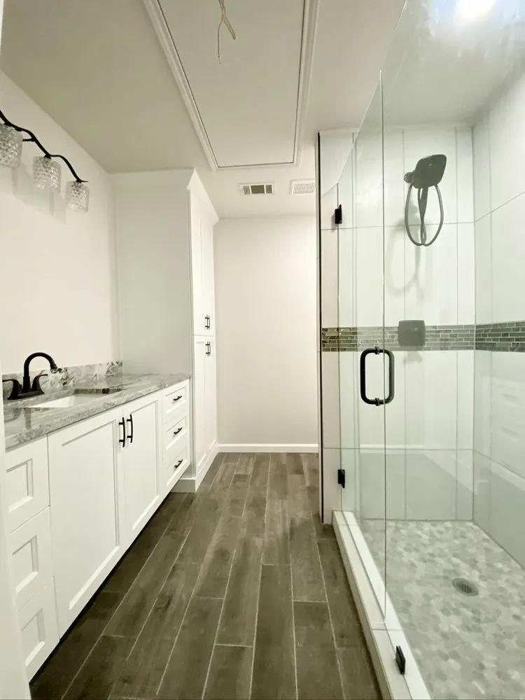 Slide of Handy People Construction