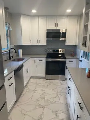 Handy People DFW Logo