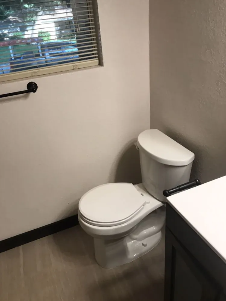 Slide of Handy Randys Handyman Services