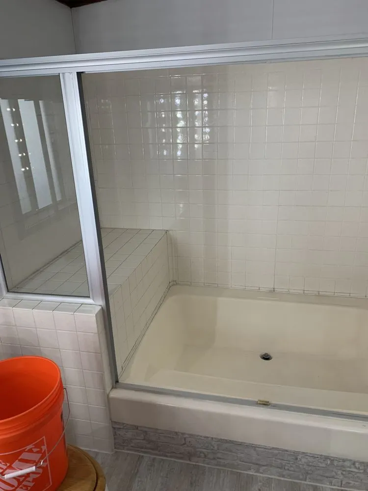 Slide of Handy Sandy