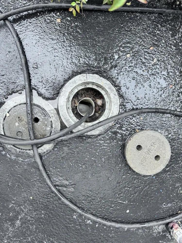 Slide of Handy365 Home Solutions