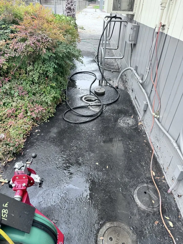 Slide of Handy365 Home Solutions