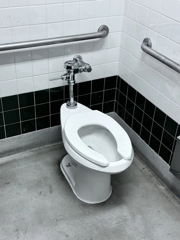 Slide of Handy365 Home Solutions