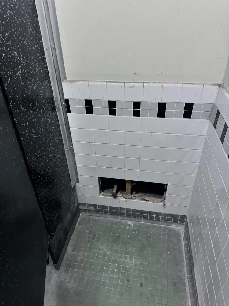 Slide of Handy365 Home Solutions