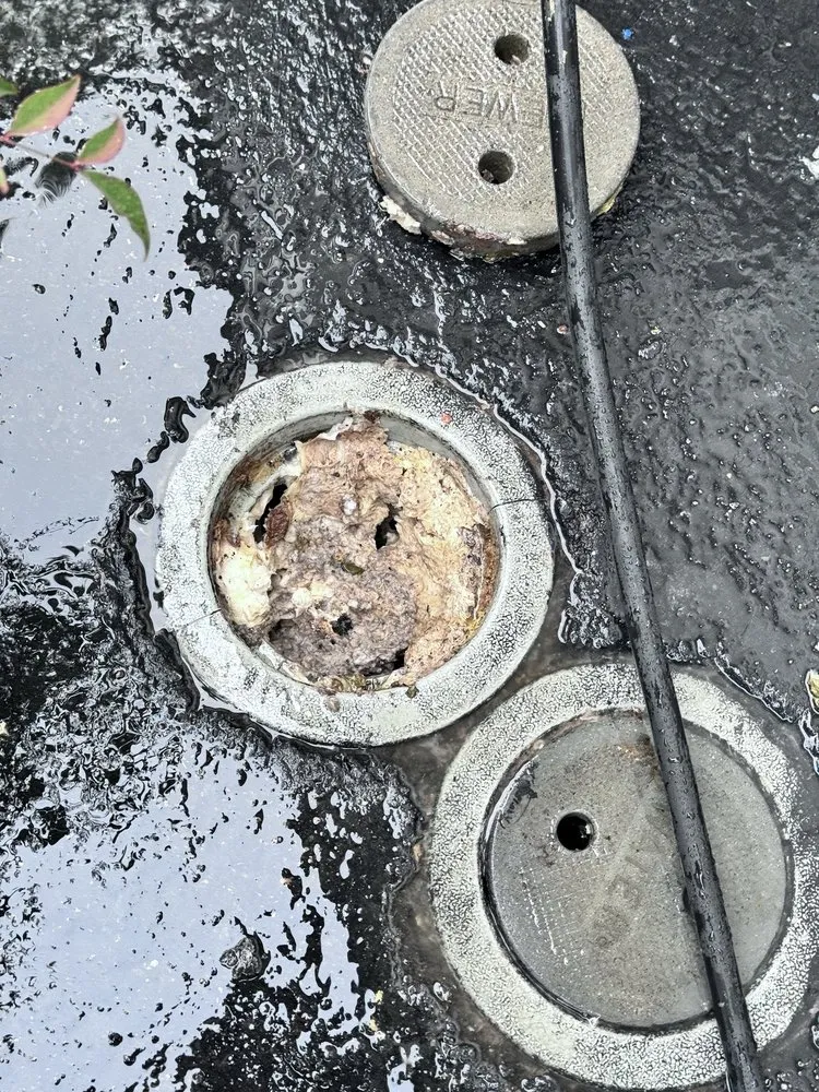 Slide of Handy365 Home Solutions