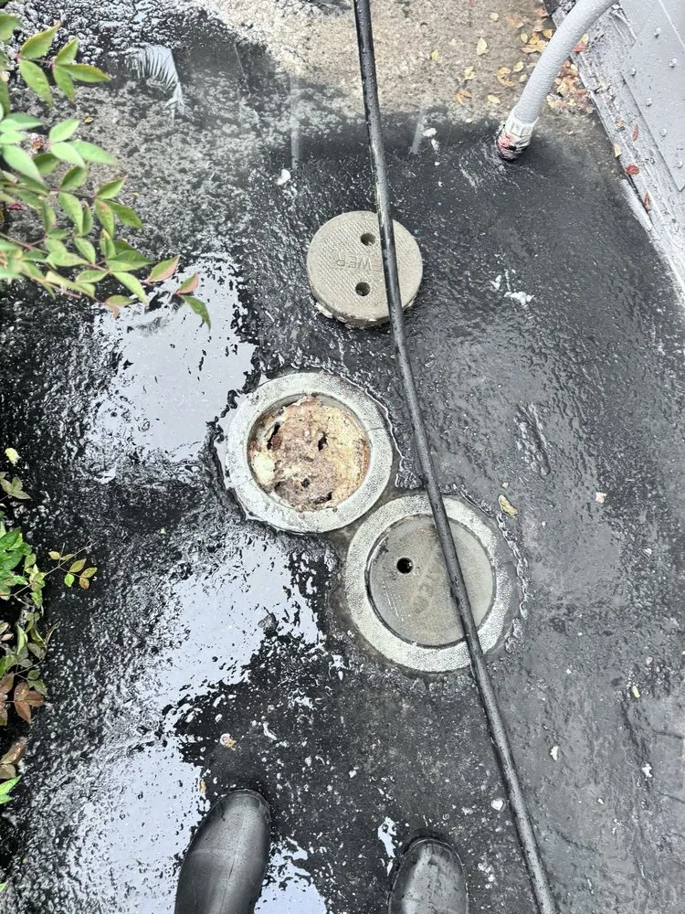 Slide of Handy365 Home Solutions