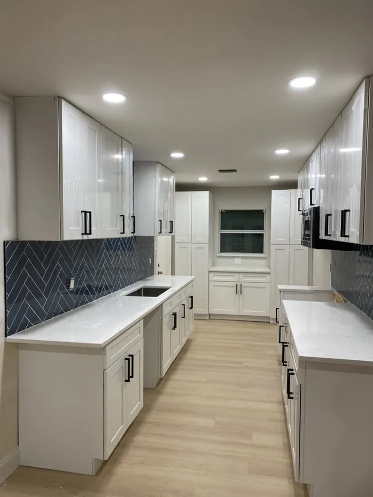 Slide of HandyJoe Austin