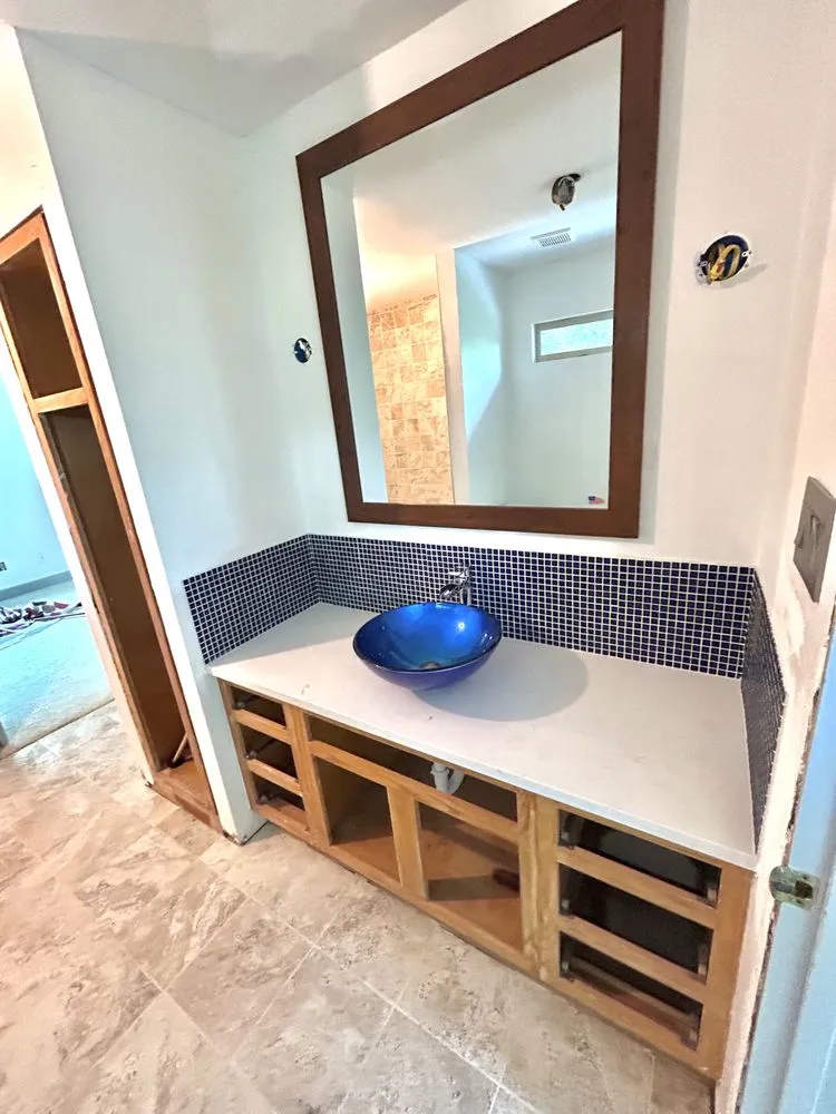 Slide of HandyJoe Austin