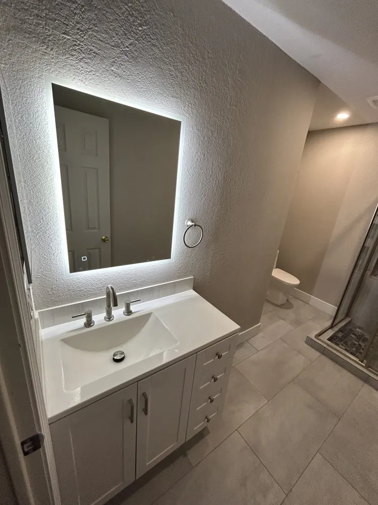 Slide of HandyJoe Austin