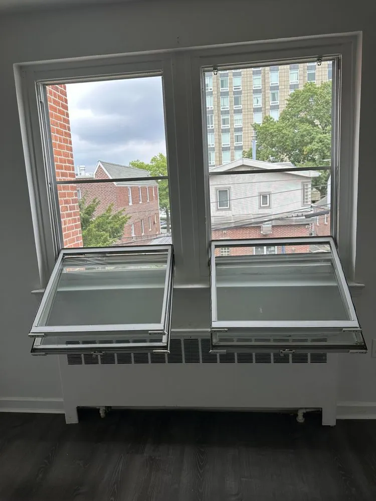 Slide of Handyman & Cleaning Services