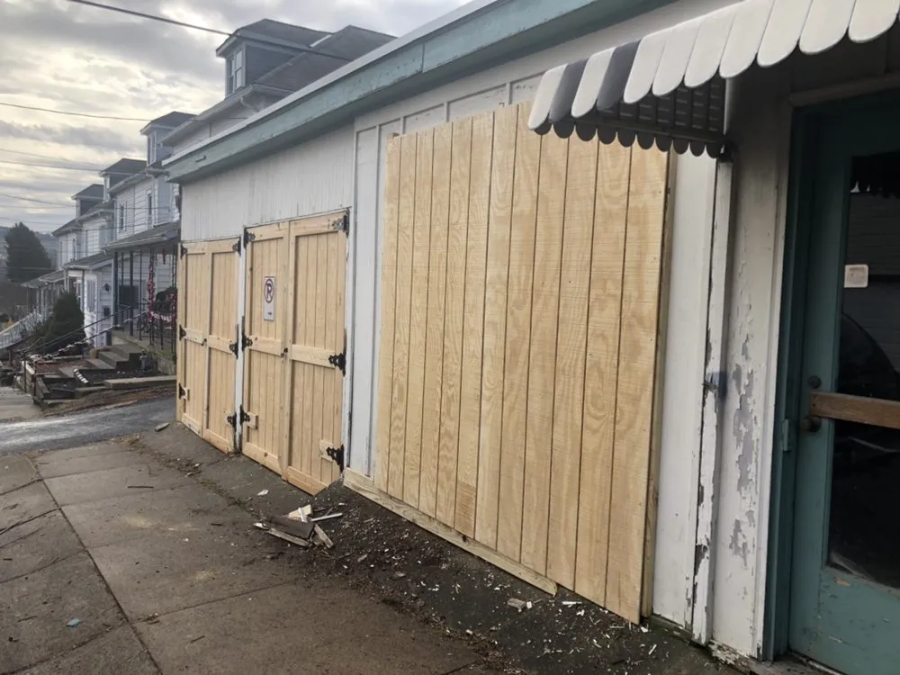 Slide of Handyman 4 Hire