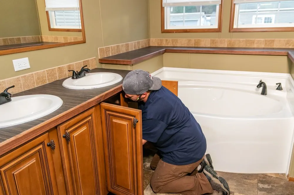 Slide of Handyman Carpenter Services And Mobile Home Repair