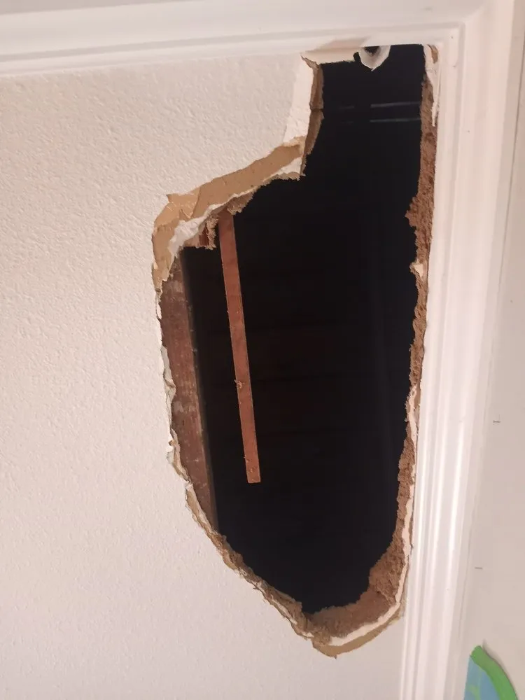 Slide of Handyman Gutierrez