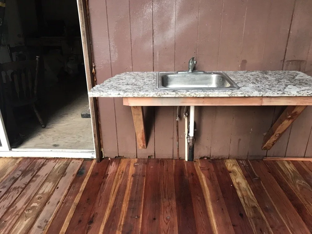 Slide of Handyman Hayse