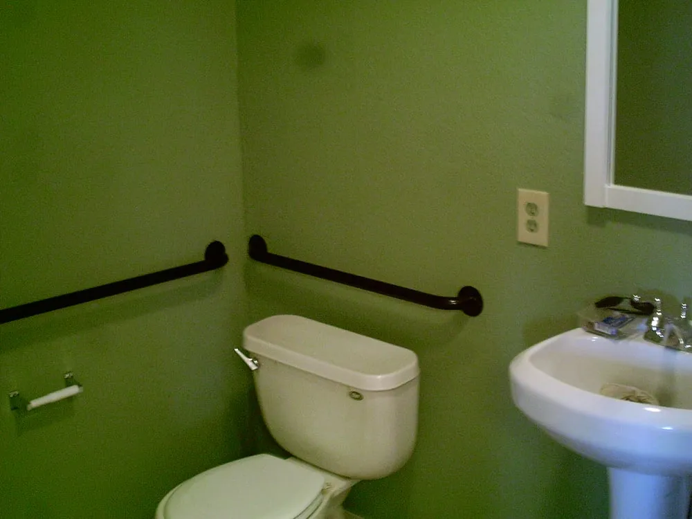 Slide of Handyman Hayse