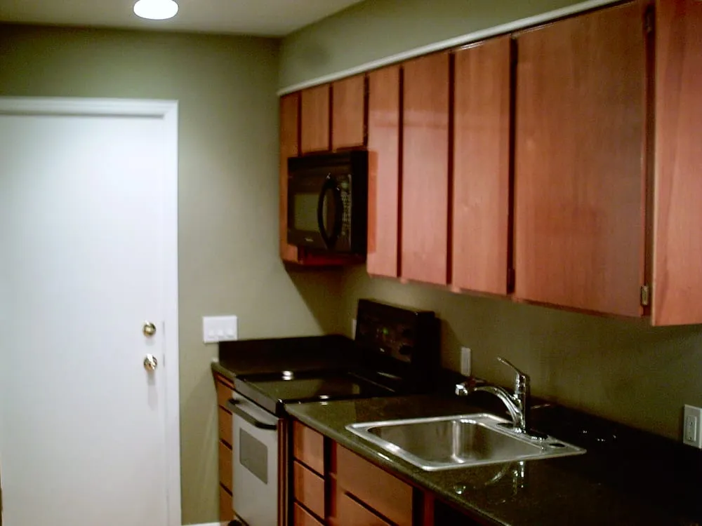 Slide of Handyman Hayse