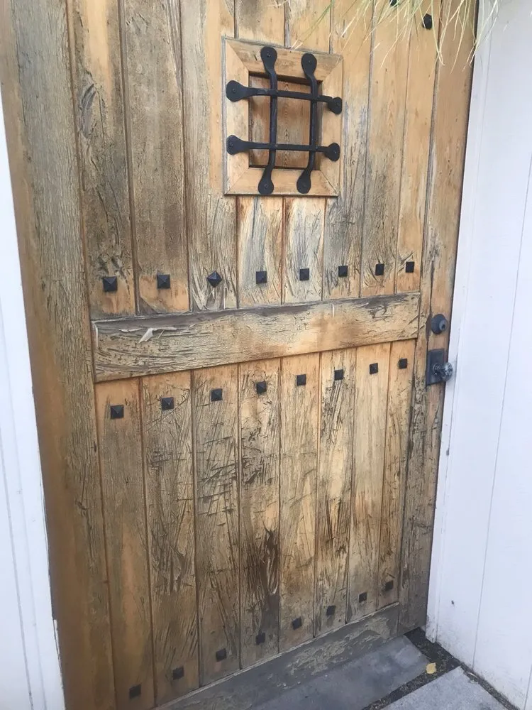 Slide of Handyman Hayse