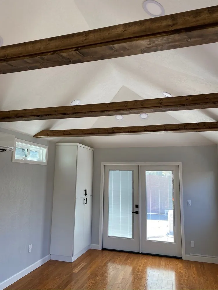 Slide of Handyman Hayse