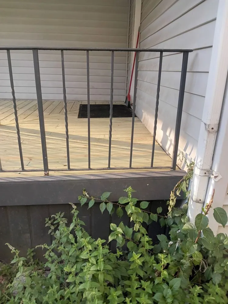 Slide of Handyman Jessis