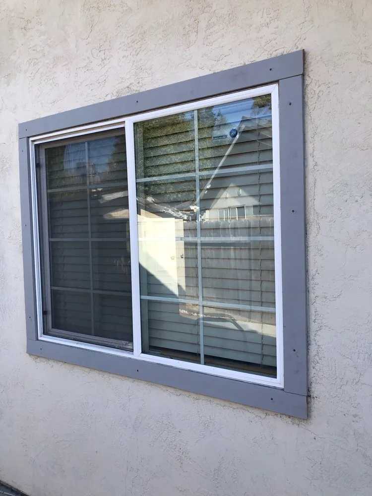 Slide of HANDYMAN KING