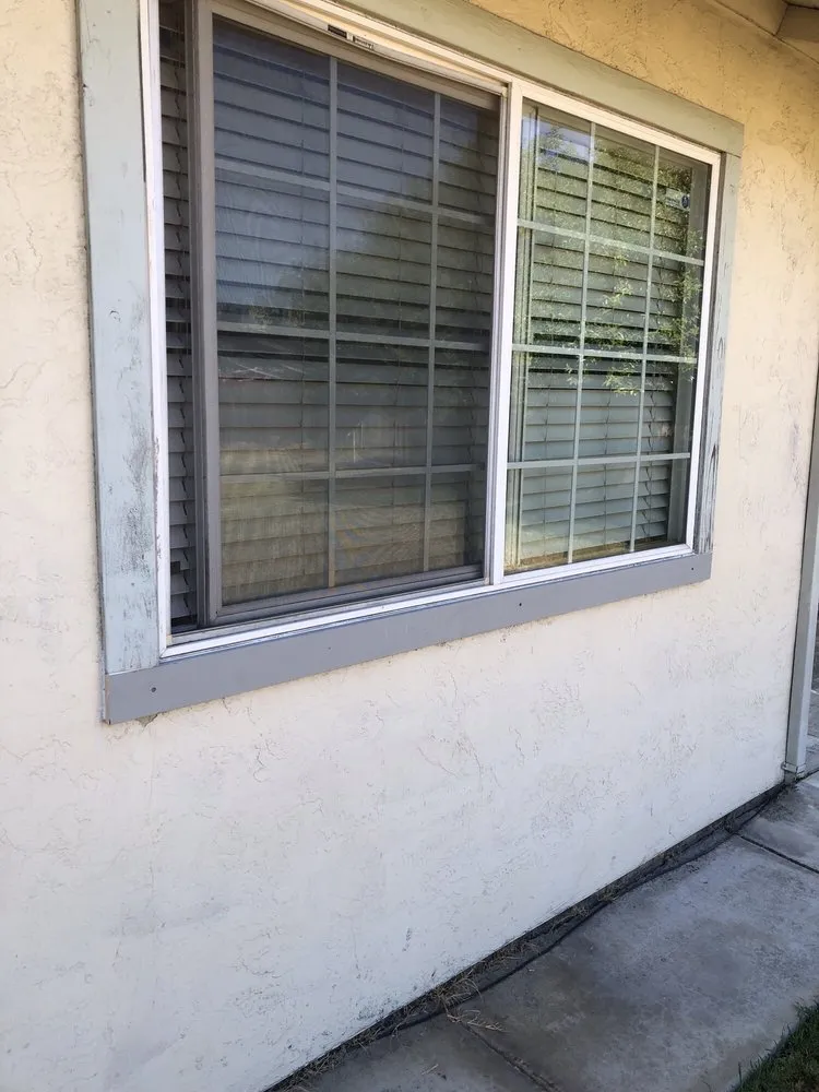 Slide of HANDYMAN KING