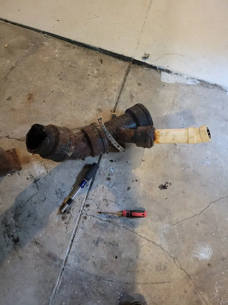 Slide of Handyman Kyle Duffey