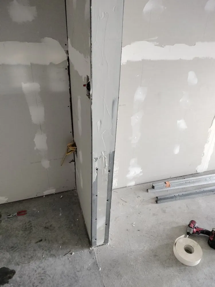 Slide of Handyman Lucky 7 Services