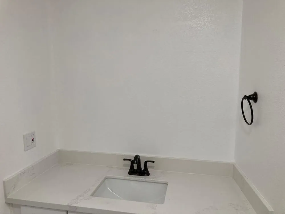 Slide of Handyman Neto