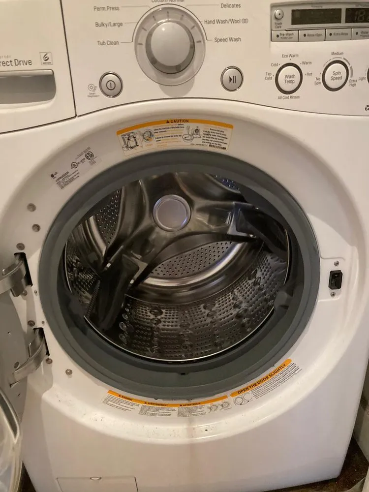 Slide of Handyman Neto