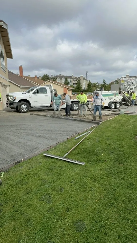 Slide of Handyman Neto