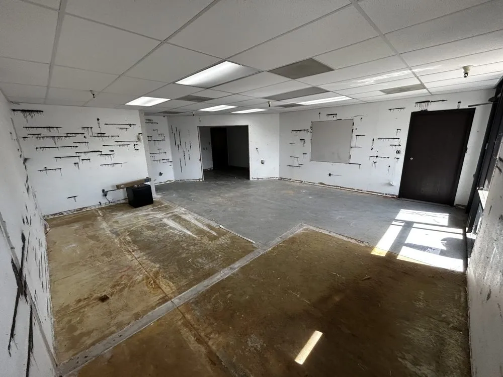 Slide of Handyman Quick Service