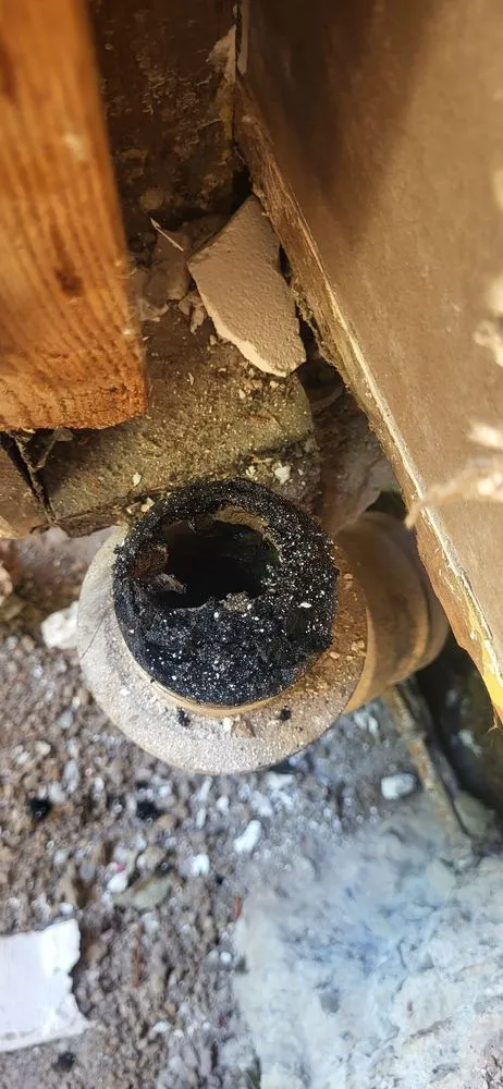 Slide of Handyman R32