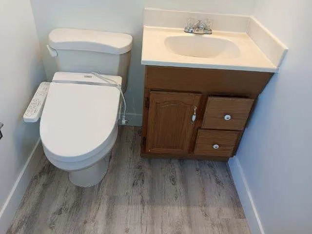 Slide of Handyman R32