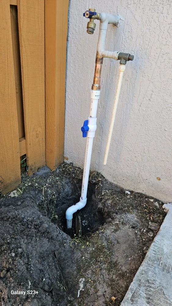 Slide of Handyman Ravee