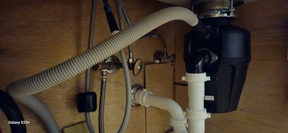 Slide of Handyman Ravee