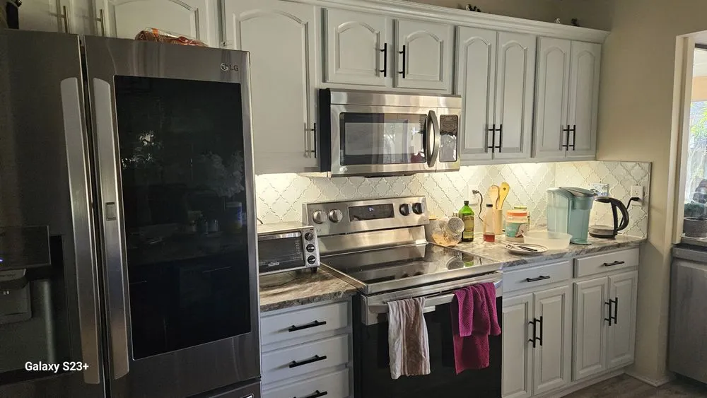 Slide of Handyman Ravee