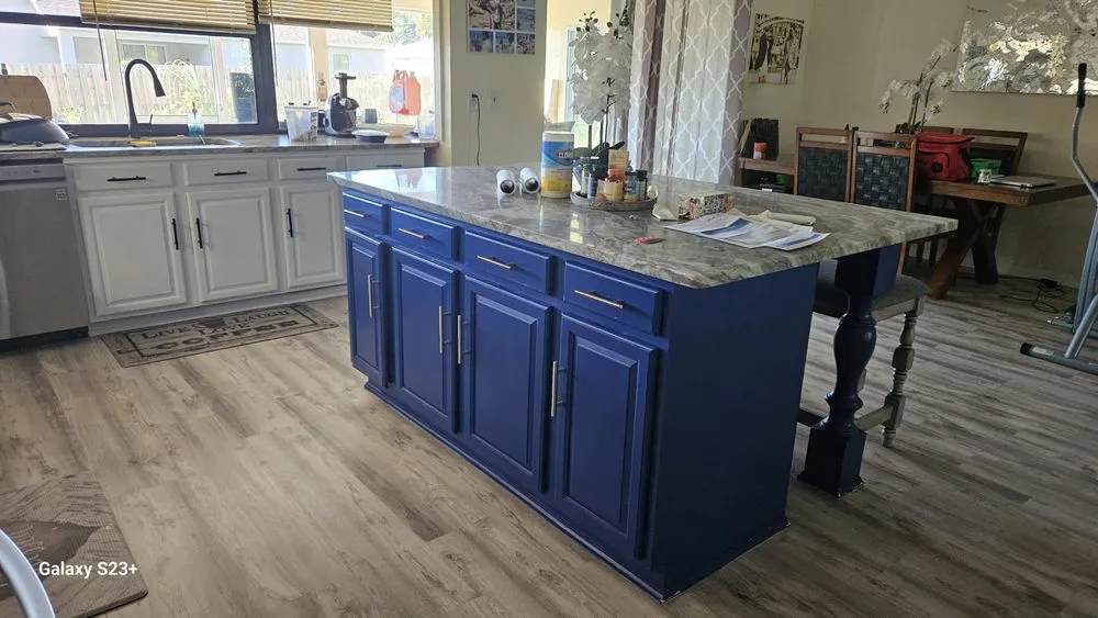 Slide of Handyman Ravee