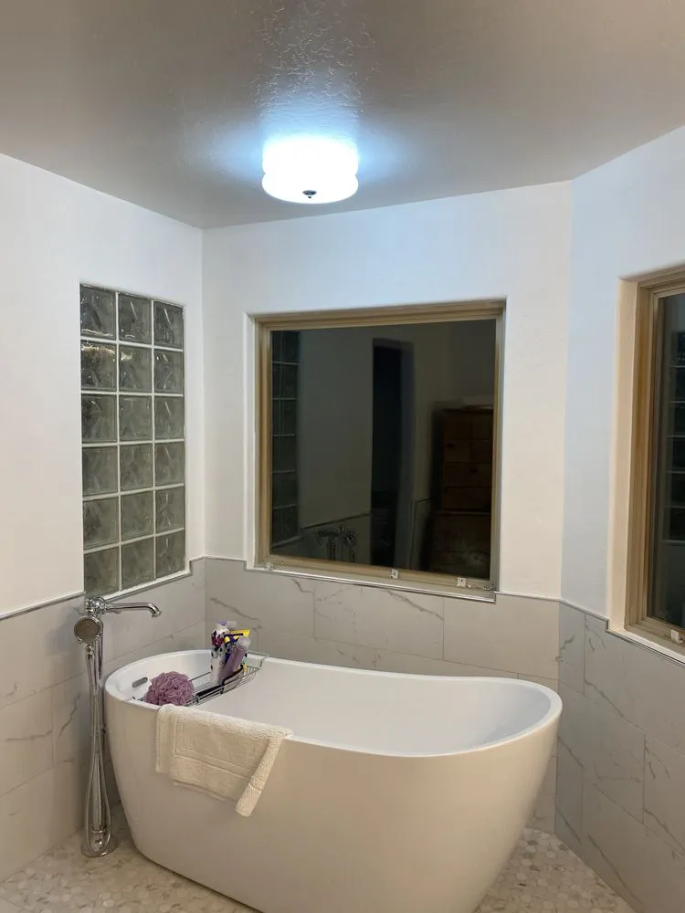 Slide of Handyman services by Abel Cruz