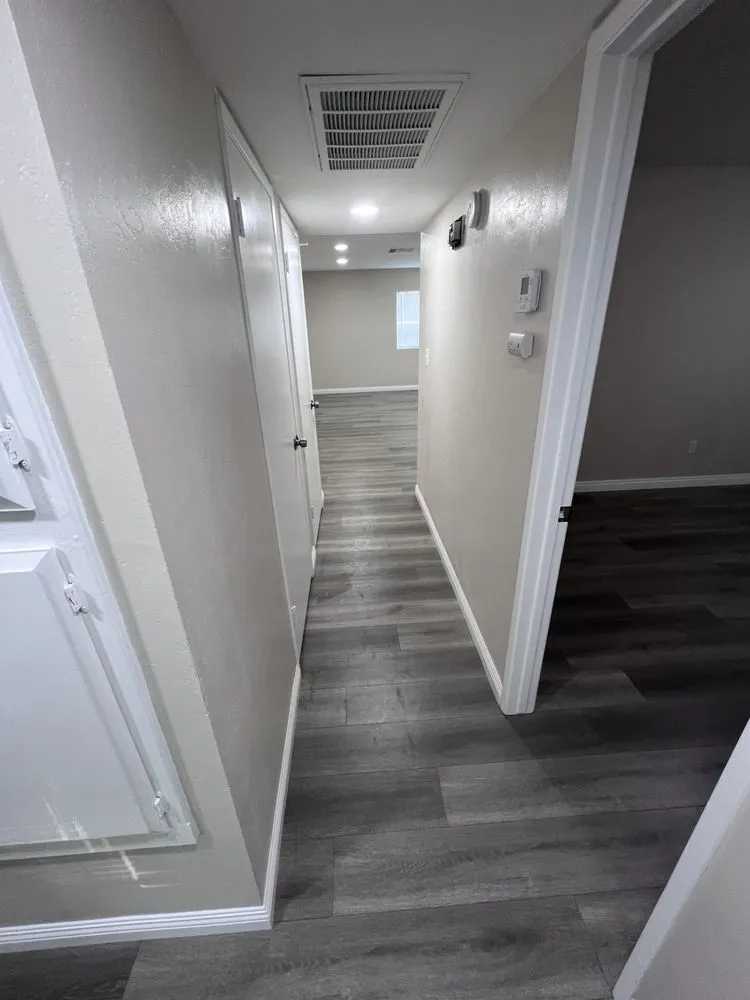 Slide of Handyman Services Carlos