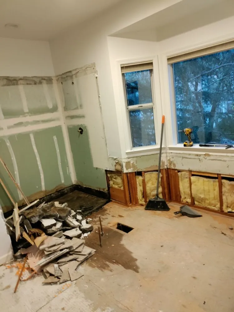 Slide of Handyman Solutions