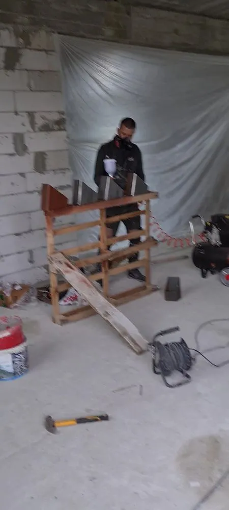 Slide of Handyman Ustynovych