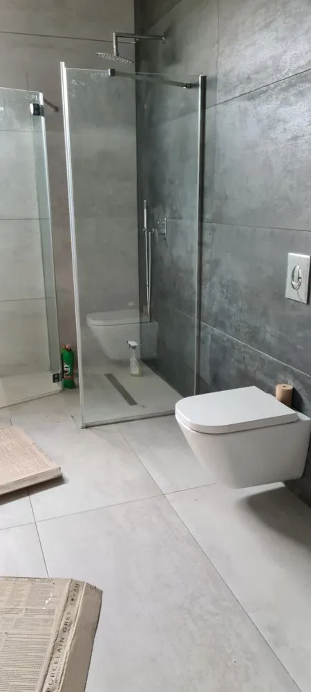 Slide of Handyman Ustynovych